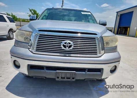2010 Toyota Tundra Crewmax Limited из США, поврежденный, VIN 5TFFY5F12AX081947